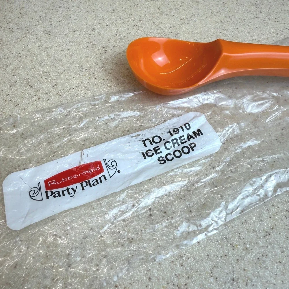 Rubbermaid brand new
